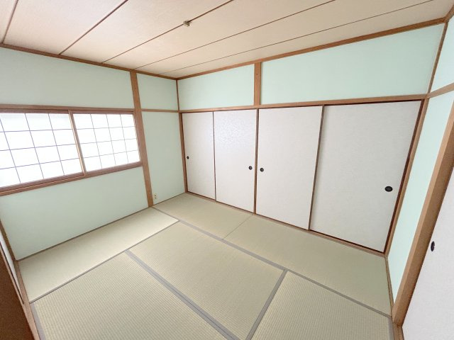 北信貴ケ丘2丁目貸家の和室