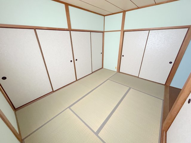 北信貴ケ丘2丁目貸家の和室