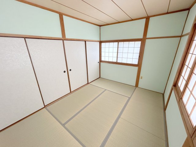 北信貴ケ丘2丁目貸家の和室