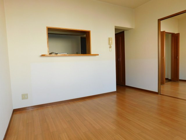 【居間・リビング】 | フェアリーテールマンション | ※同建物同型別のお部屋