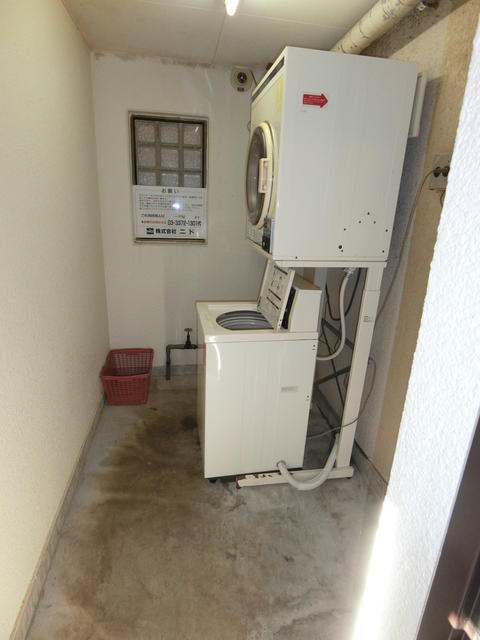 コインランドリー