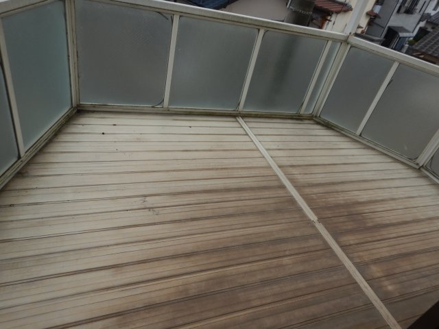 H・T水江店舗付住宅のバルコニー