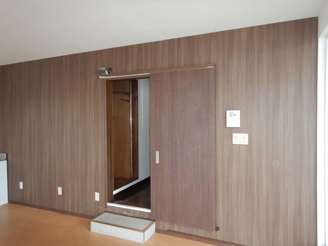 H・T水江店舗付住宅の内装