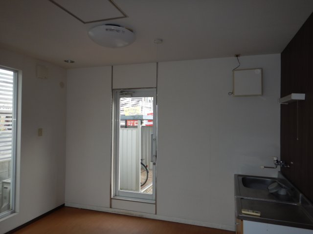 H・T水江店舗付住宅の内装