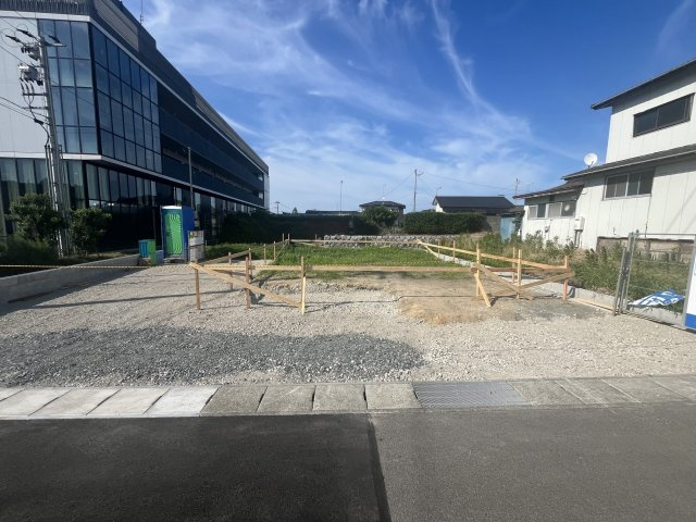 新築戸建・建売　いわき市久之浜第3　Livele Garden　全1棟の外観|南道路で7ｍ以上あり余裕をもった駐車ができます！