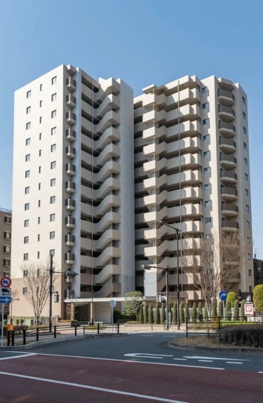 リビオ初台アリアフォートの外観