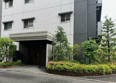 【エントランス】 | ベレッサ高尾ステーションビュー