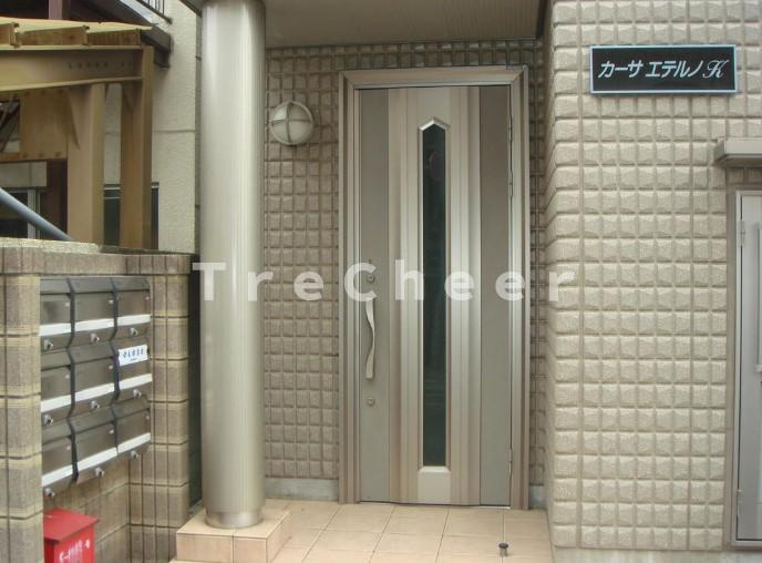 カーサエテルノKのエントランス