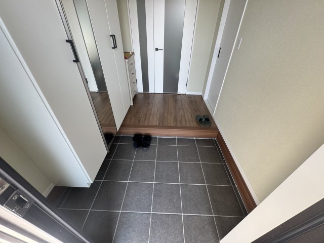 三橋町起田オール電化中古平屋戸建の玄関