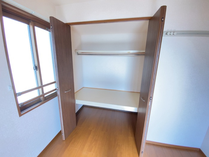 熊本市南区島町２丁目のアパートの収納