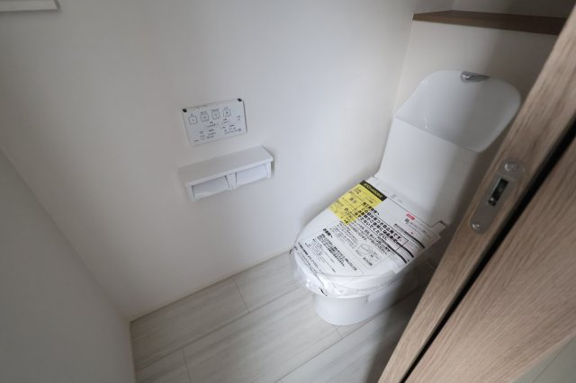 【トイレ】 | 《仲介手数料無料》南区大字大谷口869(33期A号棟)新築一戸建て | 撮影日 2025年10月23日 15:00 晴れ