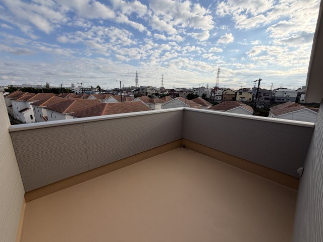 【バルコニー】 | 《仲介手数料無料》南区大字大谷口869(33期A号棟)新築一戸建て | 撮影日 2025年10月23日 15:00 晴れ