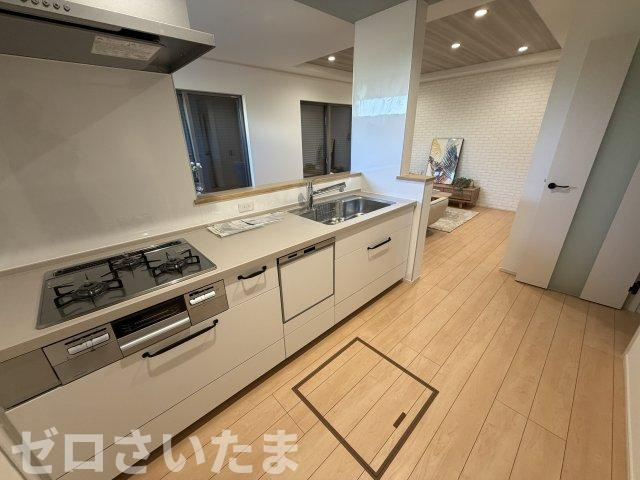 《仲介手数料無料》南区大字大谷口869新築一戸建てのキッチン|撮影日 2025年10月23日 15:15 晴れ