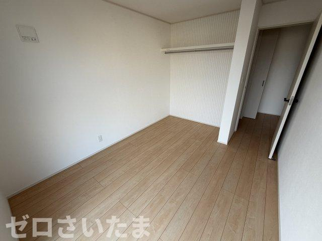 《仲介手数料無料》南区大字大谷口869新築一戸建ての洋室|撮影日 2025年10月23日 15:15 晴れ