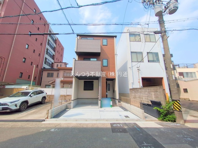 リガーレ伝馬2期の前面道路含む現地写真