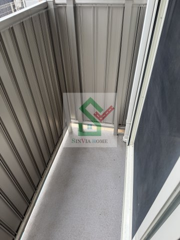 ブルーデイジーのバルコニー