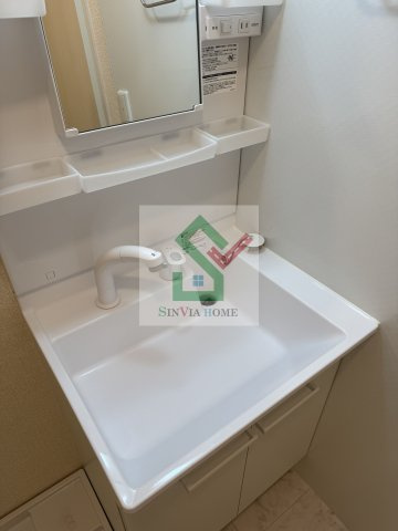 ブルーデイジーの独立洗面台