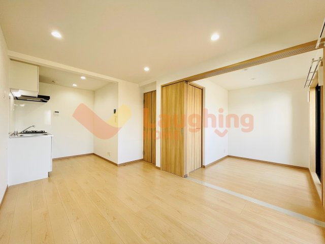 The Trinity東櫛原の居間・リビング|同施工会社の参考写真