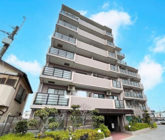 コスモ船橋滝不動の外観|落ち着いた雰囲気の外観です