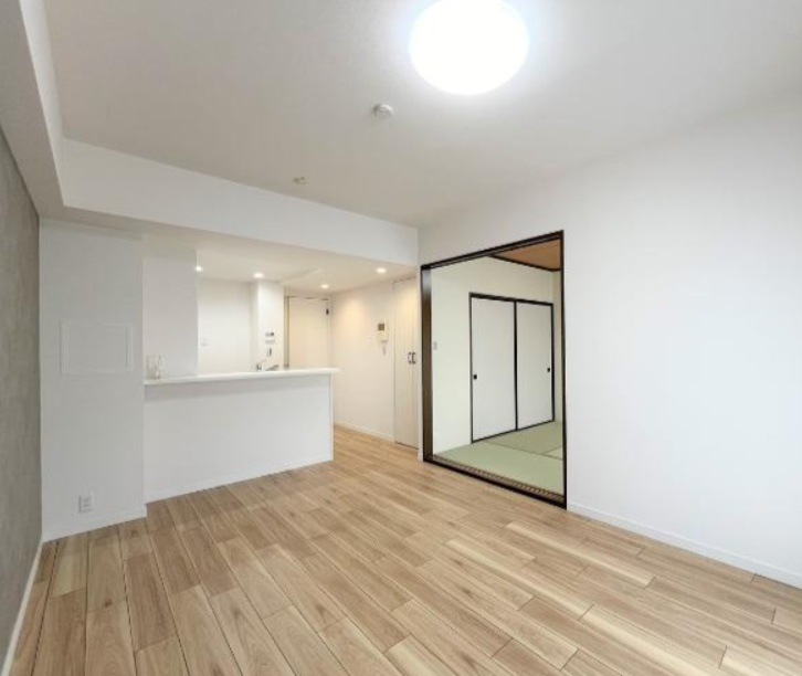 コスモ船橋滝不動の居間・リビング|こちらの居間で趣味の時間をお楽しみください