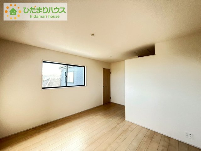 高萩市島名8期　新築戸建の寝室|壁紙はシンプルで清潔なホワイトで統一しています。朝の光をたっぷり浴びながら一日をスタート！目覚めは明るくあたたかな場所で。