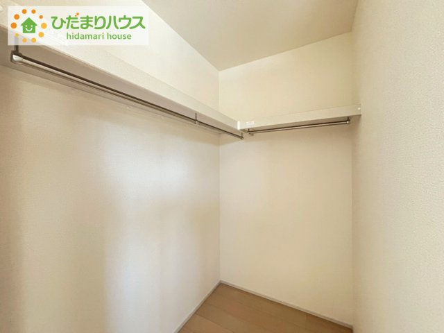 高萩市島名8期　新築戸建の収納|"ママに人気のウォークインクローゼット付き！
コートやジャケットはもちろん、季節物や布団なども全部収納できちゃいます(^^)/"