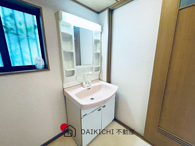 【独立洗面台】 | 鴻巣市小松4丁目　中古戸建
