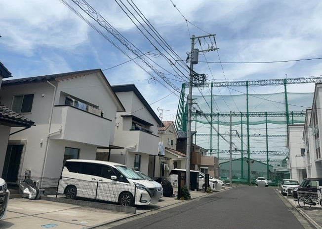 【展望】 | 眺望を気にして物件を探す場合、前面に建物が建っていないか現地で確認しましょう！前面に建物があると景色はもちろん、日当たりや風通しにも影響が出てきます。住んだ時のことを想像しながら現地見学をしましょう。