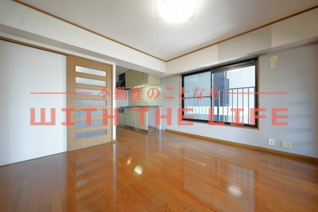 サザンコート中央町【キャッシュバック対象】の居間・リビング|収納のためのスペースです