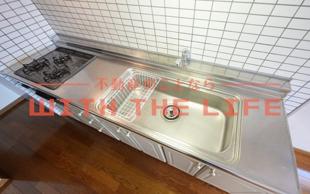 サザンコート中央町【キャッシュバック対象】のキッチン|きれいなキッチンです