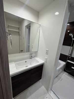 【洗面所】 | セレスティア弥生町