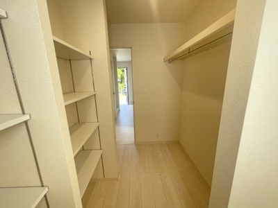 【収納】 | 南城市知念久手堅（全5棟）ラスト2号棟 | 2号棟　ファミリークローク付き♪