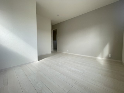 【洋室】 | 南城市知念久手堅（全5棟）ラスト2号棟 | 2号棟　洋室7.75帖＋WIC付き♪