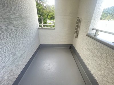 【バルコニー】 | 南城市知念久手堅（全5棟）ラスト2号棟 | 2号棟　2階ホールからバルコニー出入り可♪