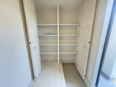 【玄関】 | 南城市知念久手堅（全5棟）ラスト2号棟 | 2号棟　