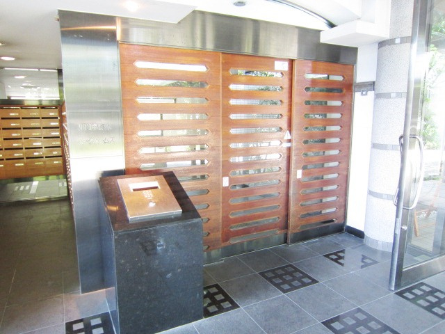 川口中青木パークホームズのエントランス