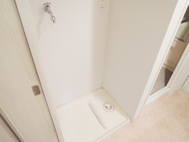 川口中青木パークホームズの洗面所|別号室の参考写真です。