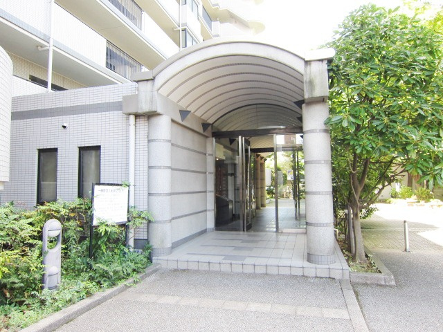 川口中青木パークホームズのエントランス