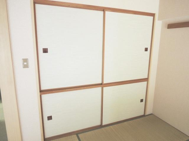 川口中青木パークホームズの収納|別号室の参考写真です。