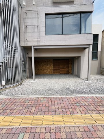 グランピア本荘２Fのエントランス