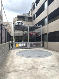 【駐車場】 | ラ・アトレレジデンス新百合ヶ丘 | 機械式駐車場　月額11000～14000円
※空き状況、要確認。