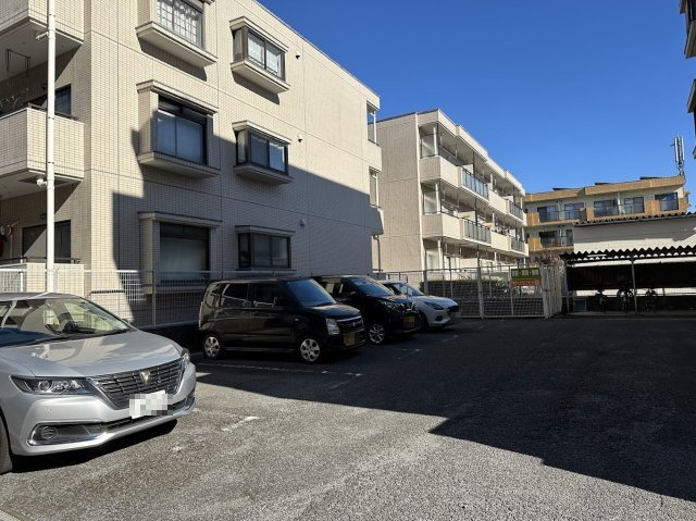 さいたま市桜区西堀８丁目の賃貸マンションの外観
