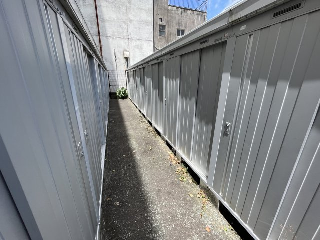 【バルコニー】 | レンタル収納庫（中央町）