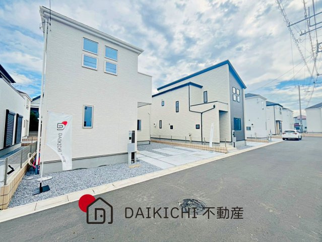 【前面道路含む現地写真】 | 桶川市加納6期　GRAFARE　新築戸建　全32区画　24号棟