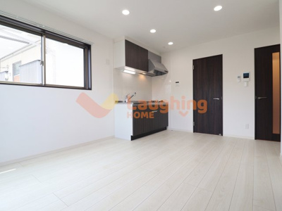 【居間・リビング】 | THENOBLES久留米西町 | こちらの居間で趣味の時間をお楽しみください