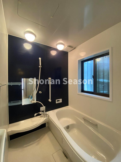 【浴室】 | 追い焚き機能つき浴室で、寒い冬も快適に入浴できます☆