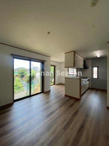 【居間・リビング】 | お財布にやさしい「都市ガス」で光熱費削減に貢献します♪