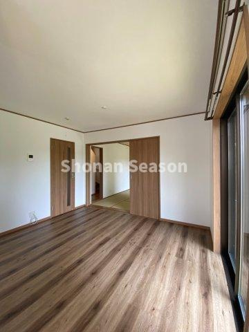 【居間・リビング】 | 心安らぐ「和室」は、来客対応やちょっと横になりたい時に役立ちます◎