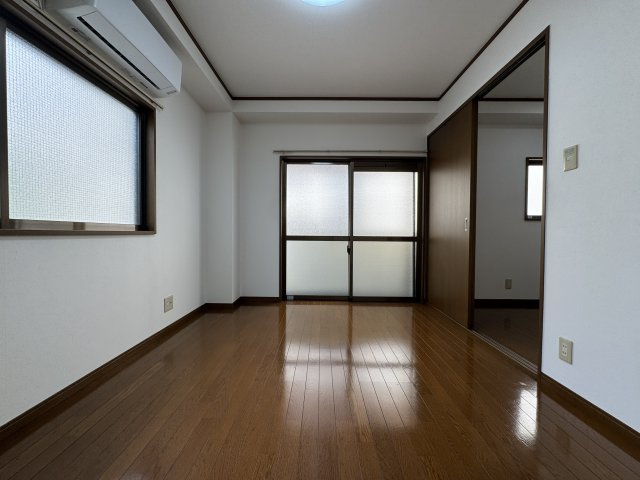 グランドール服部の居間・リビング