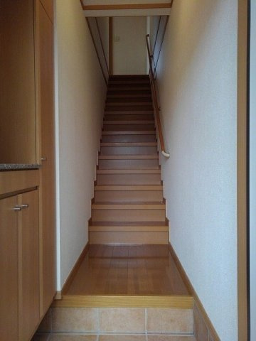 ヴィオラ・Ｙの玄関